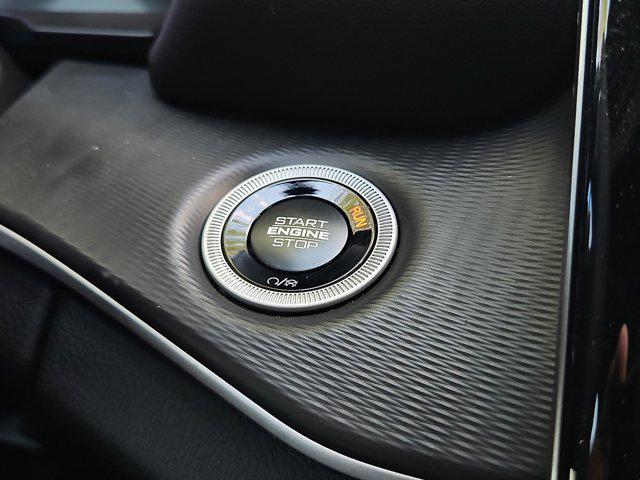 2025 Jeep Grand Cherokee Laredo X 4x4
