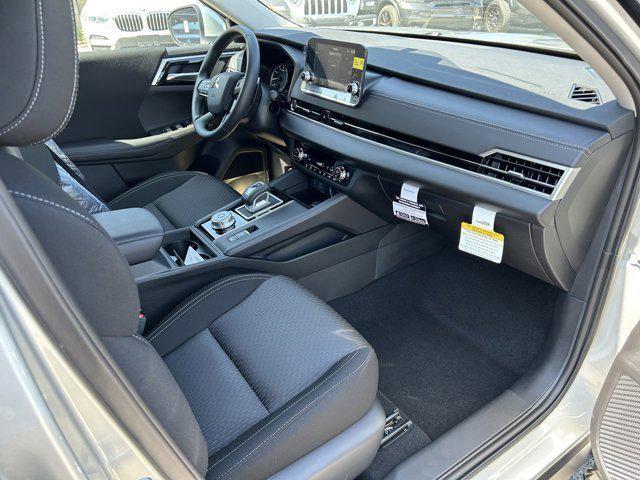 2024 Mitsubishi Outlander ES 2.5 S-AWC
