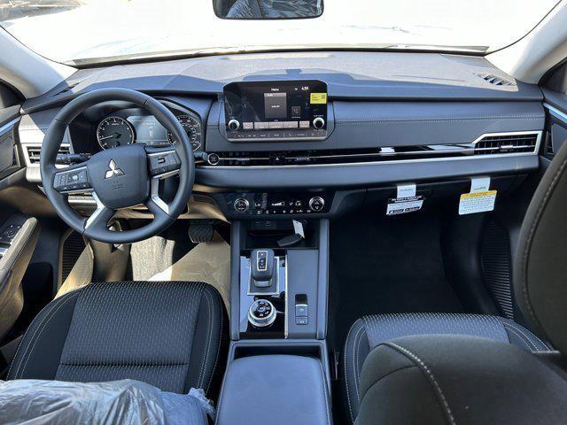 2024 Mitsubishi Outlander ES 2.5 S-AWC