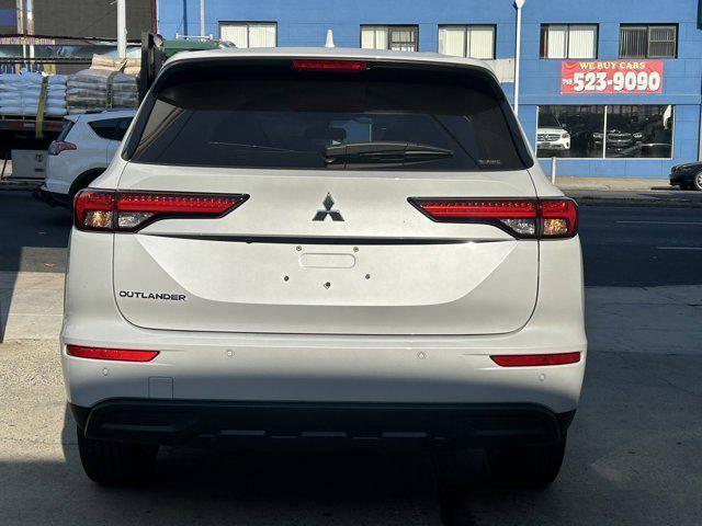 2024 Mitsubishi Outlander ES 2.5 S-AWC