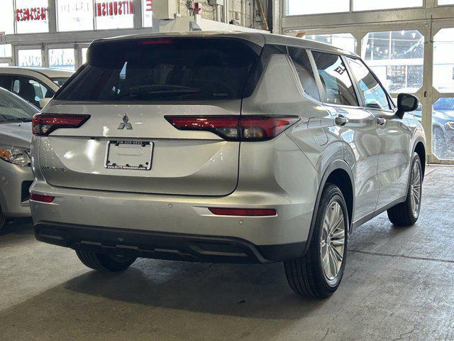 2024 Mitsubishi Outlander ES 2.5 S-AWC