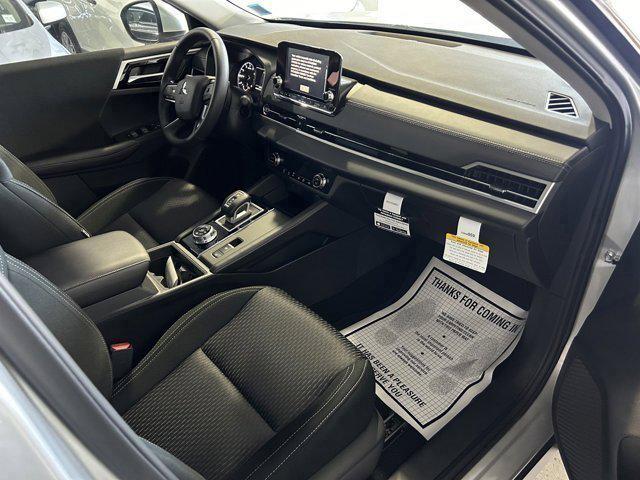 2024 Mitsubishi Outlander ES 2.5 S-AWC