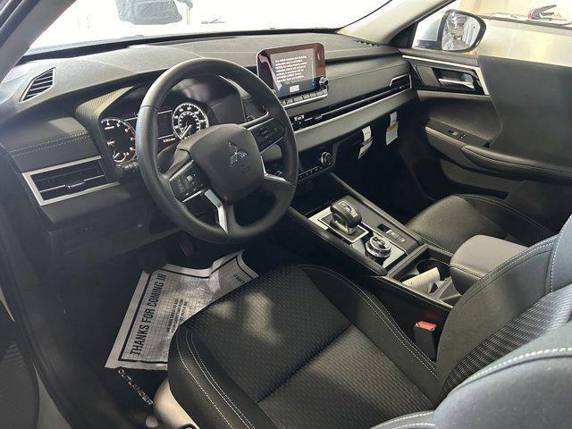 2024 Mitsubishi Outlander ES 2.5 S-AWC