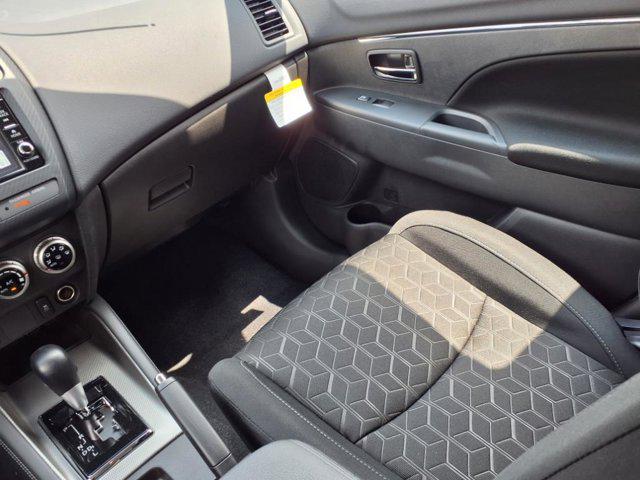 2025 Mitsubishi Outlander Sport 2.0 ES