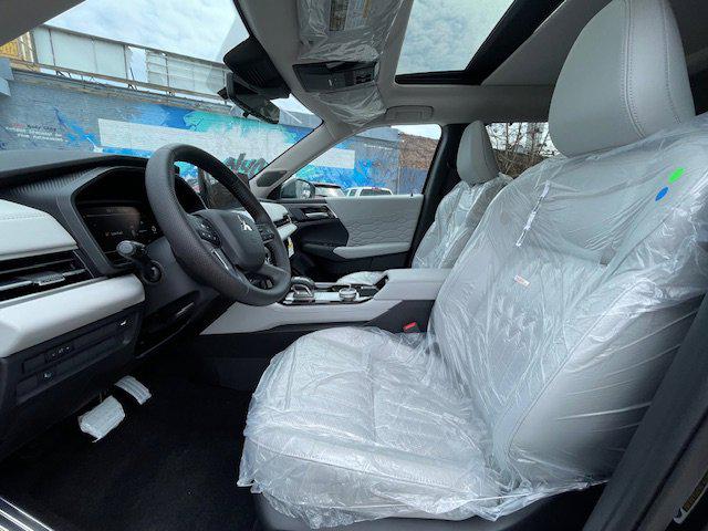 2025 Mitsubishi Outlander PLATINUM EDITION 2.5 S-AWC