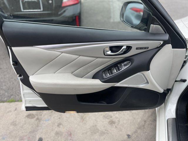 2022 INFINITI Q50 LUXE
