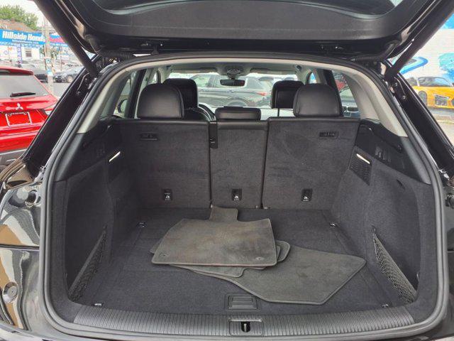 2020 Audi Q5 Titanium Premium 45 TFSI quattro S tronic