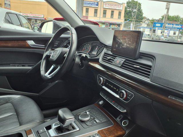 2020 Audi Q5 Titanium Premium 45 TFSI quattro S tronic
