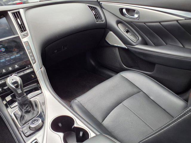 2023 INFINITI Q50 LUXE