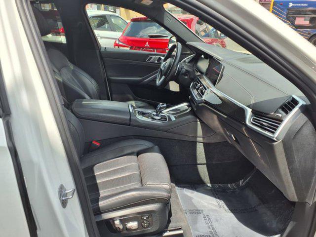 2020 BMW X6 M50i