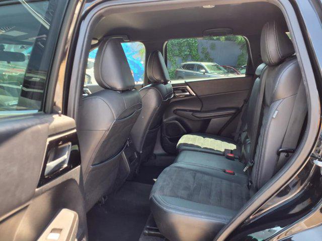 2023 Mitsubishi Outlander SE Black Edition 2WD