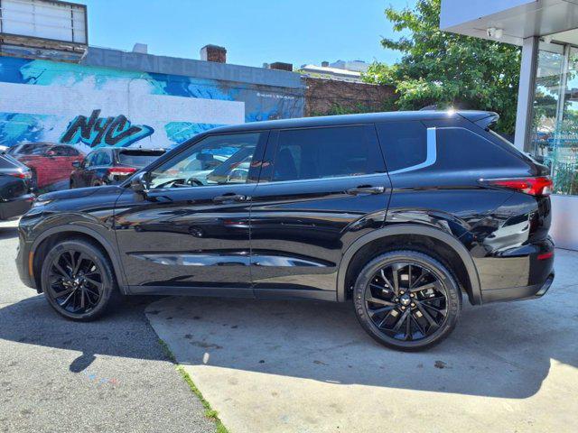 2023 Mitsubishi Outlander SE Black Edition 2WD