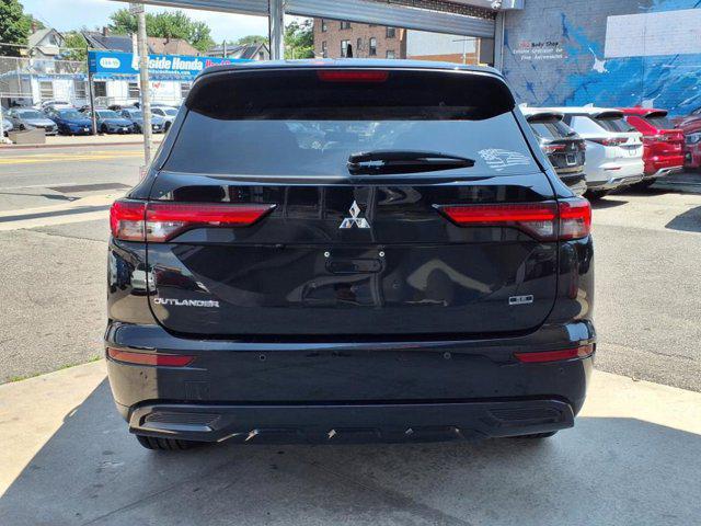 2023 Mitsubishi Outlander SE Black Edition 2WD