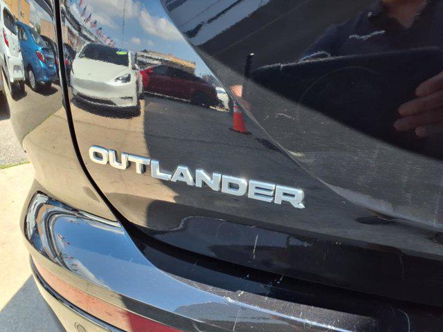 2023 Mitsubishi Outlander SE Black Edition 2WD