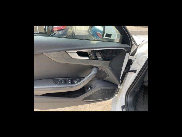 2023 Audi A4 Premium Plus 45 TFSI S line quattro S tronic