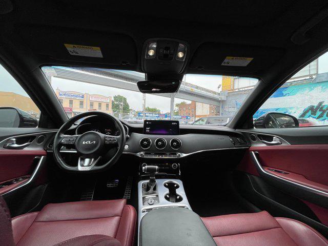 2022 Kia Stinger GT1