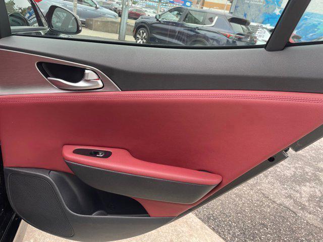 2022 Kia Stinger GT1
