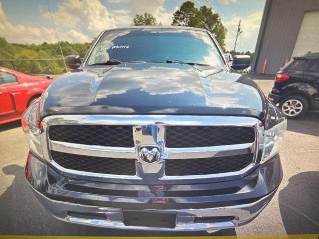 2022 RAM 1500 Classic SLT Crew Cab 4x2 57 Box