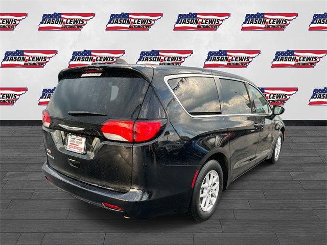 2024 Chrysler Voyager LX