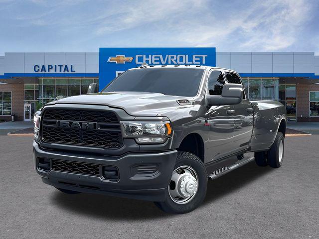 2024 RAM 3500 Tradesman Crew Cab 4x4 8 Box