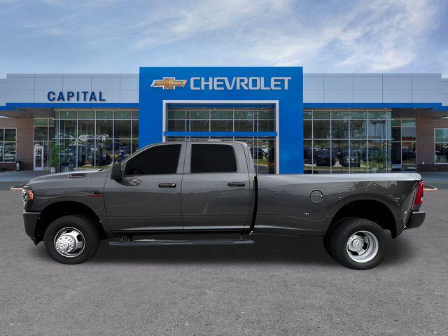 2024 RAM 3500 Tradesman Crew Cab 4x4 8 Box