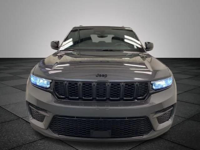 2023 Jeep Grand Cherokee Altitude X 4x4 2023 Jeep Grand Cherokee Altitude X 4x4