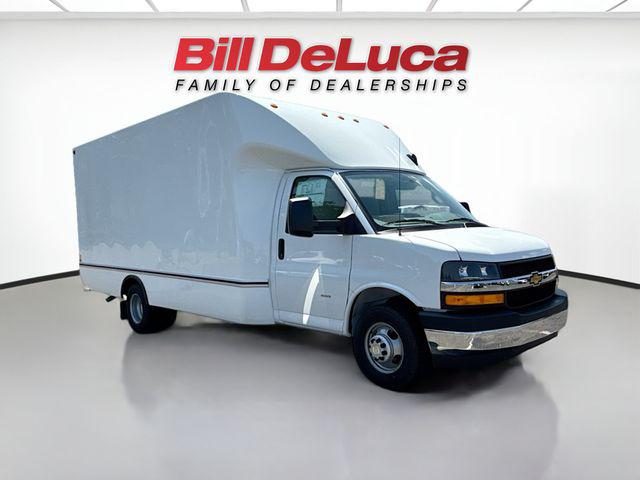 2025 Chevrolet Express Cutaway Work Van