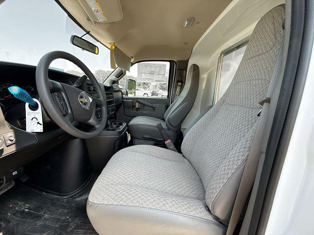 2025 Chevrolet Express Cutaway Work Van