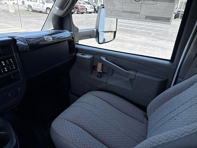 2025 Chevrolet Express Cutaway Work Van