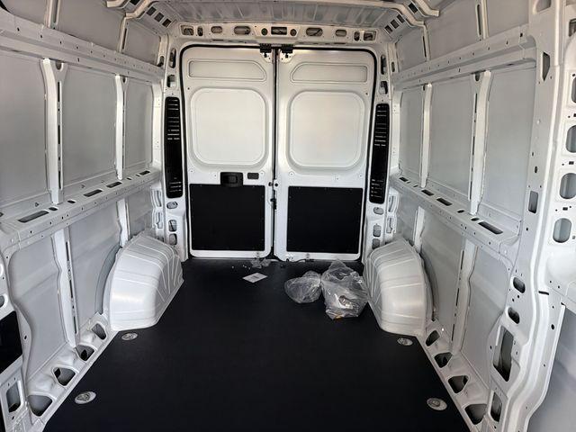 2026 Ram ProMaster Window Van Tradesman