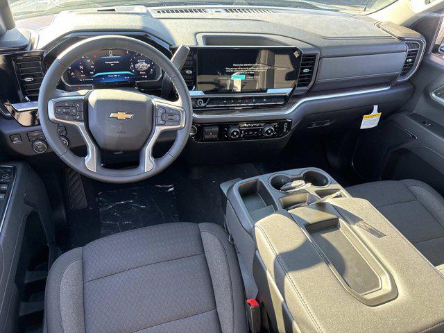 2026 Chevrolet Silverado 1500 4WD Double Cab Standard Bed LT with 2FT