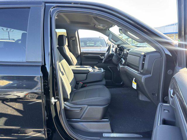 2026 Chevrolet Silverado 1500 4WD Double Cab Standard Bed LT with 2FT