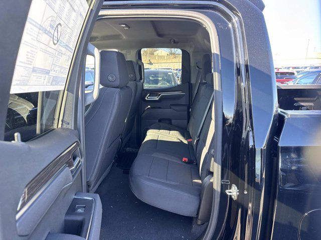 2026 Chevrolet Silverado 1500 4WD Double Cab Standard Bed LT with 2FT