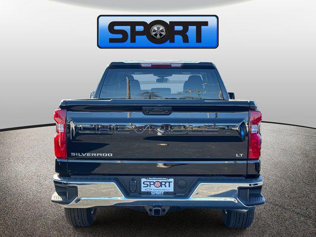 2026 Chevrolet Silverado 1500 4WD Double Cab Standard Bed LT with 2FT