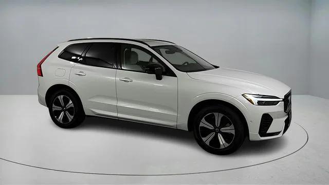 2024 Volvo XC60 Recharge T8 Plus Dark Theme