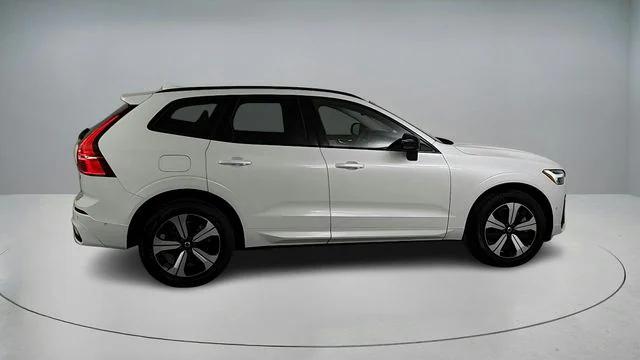 2024 Volvo XC60 Recharge T8 Plus Dark Theme