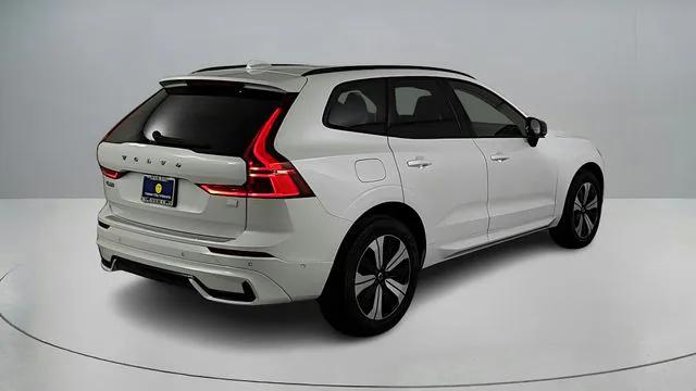 2024 Volvo XC60 Recharge T8 Plus Dark Theme