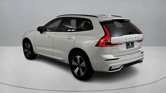 2024 Volvo XC60 Recharge T8 Plus Dark Theme