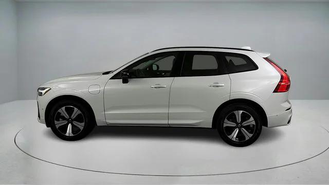 2024 Volvo XC60 Recharge T8 Plus Dark Theme