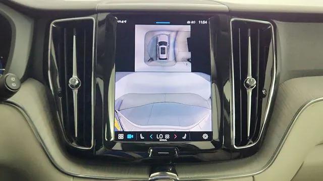 2024 Volvo XC60 Recharge T8 Plus Dark Theme