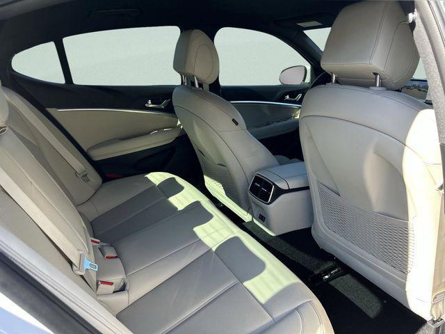 2026 Genesis G70 2.5T RWD