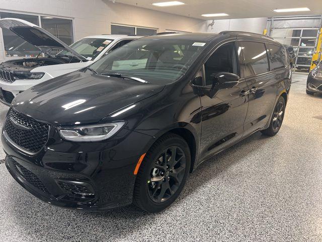 2026 Chrysler Pacifica PACIFICA LIMITED