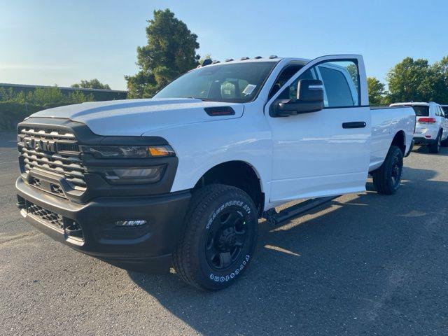 2026 RAM Ram 2500 RAM 2500 TRADESMAN CREW CAB 4X4 8 BOX