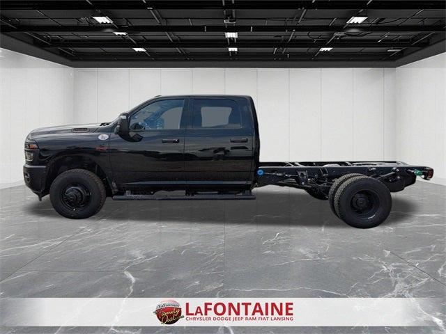 2026 RAM Ram 3500 Chassis Cab RAM 3500 TRADESMAN CREW CAB CHASSIS 4X4 60 CA 2026 RAM Ram 3500 Chassis Cab RAM 3500 TRADESMAN CREW CAB CHASSIS 4X4 60 CA