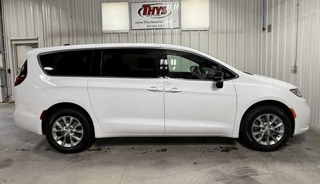 2026 Chrysler Pacifica PACIFICA SELECT AWD 2026 Chrysler Pacifica PACIFICA SELECT AWD