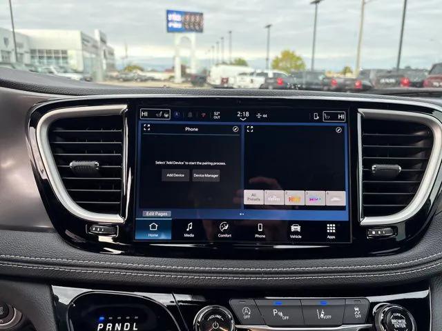 2026 Chrysler Pacifica Select AWD