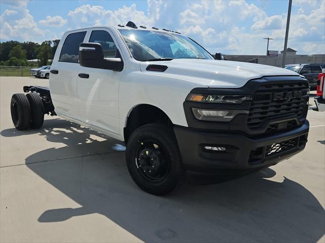 2026 RAM Ram 3500 Chassis Cab RAM 3500 TRADESMAN CREW CAB CHASSIS 4X4 60 CA 2026 RAM Ram 3500 Chassis Cab RAM 3500 TRADESMAN CREW CAB CHASSIS 4X4 60 CA
