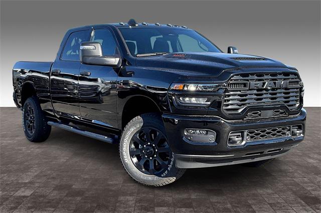 2026 RAM Ram 2500 RAM 2500 BLACK EXPRESS CREW CAB 4X4 64 BOX
