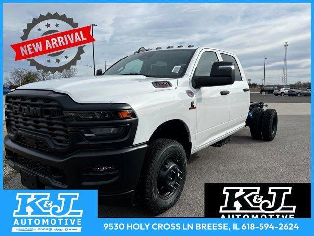 2026 RAM Ram 3500 Chassis Cab RAM 3500 TRADESMAN CREW CAB CHASSIS 4X4 60 CA