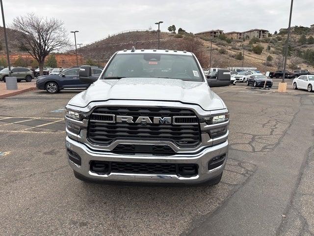 2026 RAM Ram 3500 Chassis Cab RAM 3500 TRADESMAN CREW CAB CHASSIS 4X4 60 CA